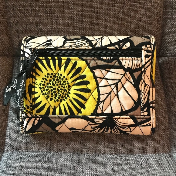 Vera Bradley Citron Wallet - Picture 2 of 5